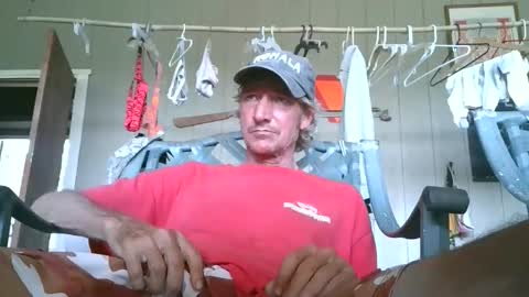 Snapshot of jess_n_ryan chatting on 14, 10, 2025 Ry Guy online show from 14, 10, 2025