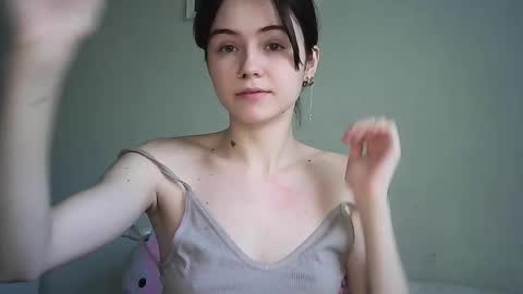 Snapshot of jessa_vibe chatting on 18, 11, 2025 Jessica but u can call me Jessa online show from 18, 11, 2025