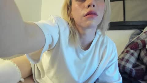 Snapshot of jessica609773 chatting on 9, 10, 2025 jessica609773 online show from 9, 10, 2025