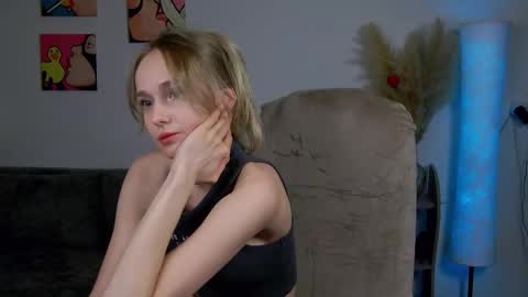 Snapshot of jessica_rays chatting on 2, 10, 2025 Jessica online show from 2, 10, 2025