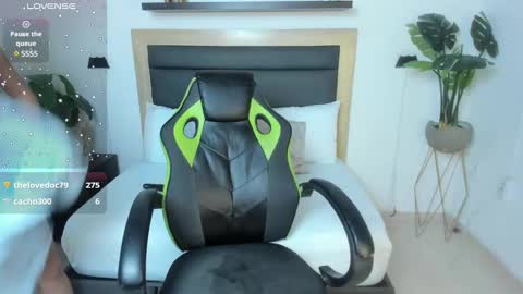 jessica_taylor_22 online show from 28, 1, 2025