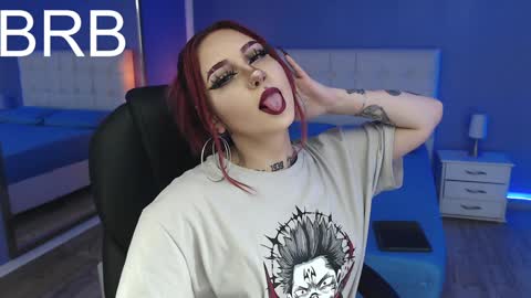 Snapshot of jessie_williams_01 chatting on 21, 12, 2024 Your Sweet Angel online show from 21, 12, 2024