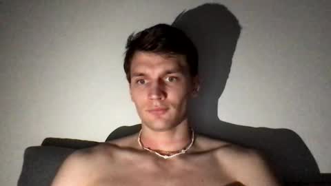 JessieRise online show from 6, 3, 2025