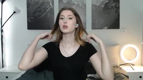 jessstonem online show from 18, 3, 2026