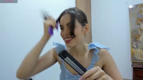 Snapshot of jessye_golden chatting on 15, 11, 2025 jessye_golden online show from 15, 11, 2025