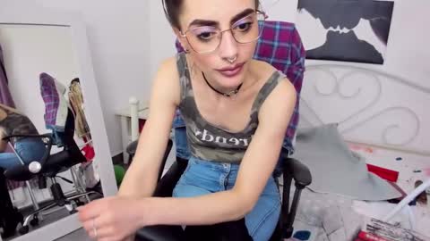 Snapshot of jessystarrr chatting on 12, 3, 2025 Jessy online show from 12, 3, 2025