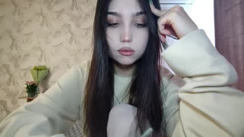 I am Gina ntmu Lets hit 10 Thumbs Up together online show from 12, 3, 2026