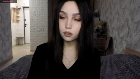 I am Gina ntmu Lets hit 10 Thumbs Up together online show from 31, 5, 2026