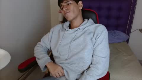 Snapshot of jettdread chatting on 6, 3, 2025 JETT DREAD online show from 6, 3, 2025