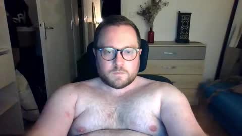 jeuneloup92 online show from 14, 1, 2026