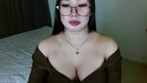 Snapshot of jewel_28 chatting on 1, 2, 2025 Jewel online show from 1, 2, 2025