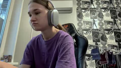 Helgi online show from 5, 12, 2025