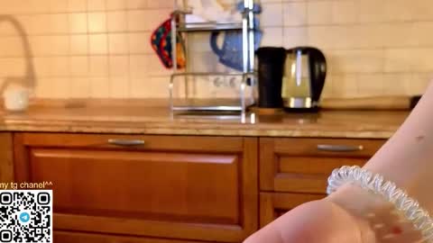 Gwen online show from 27, 3, 2026