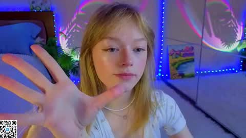 Snapshot of jewellhogan chatting on 7, 7, 2026 Gwen online show from 7, 7, 2026