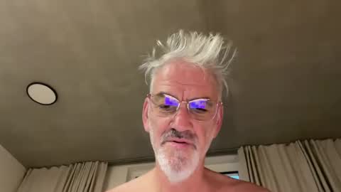 Snapshot of jewlronny chatting on 6, 12, 2024 jewlronny online show from 6, 12, 2024