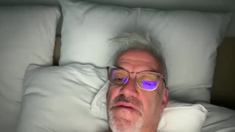 Snapshot of jewlronny chatting on 8, 12, 2024 jewlronny online show from 8, 12, 2024