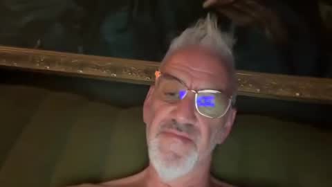 Snapshot of jewlronny chatting on 10, 9, 2025 jewlronny online show from 10, 9, 2025