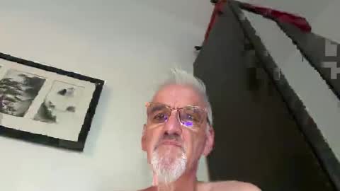 Snapshot of jewlronny chatting on 3, 10, 2025 jewlronny online show from 3, 10, 2025