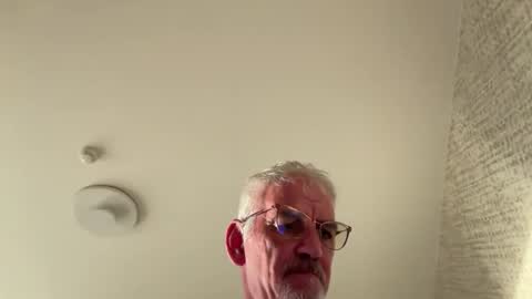 Snapshot of jewlronny chatting on 10, 10, 2025 jewlronny online show from 10, 10, 2025