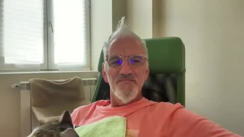 Snapshot of jewlronny chatting on 17, 10, 2025 jewlronny online show from 17, 10, 2025