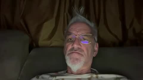 Snapshot of jewlronny chatting on 14, 12, 2025 jewlronny online show from 14, 12, 2025