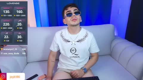 Snapshot of jey_keler chatting on 29, 10, 2025 jey keler online show from 29, 10, 2025