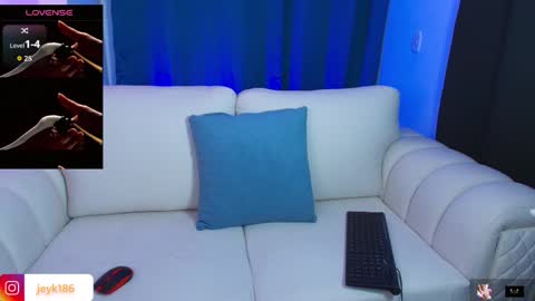 Snapshot of jey_keler chatting on 18, 11, 2025 jey keler online show from 18, 11, 2025