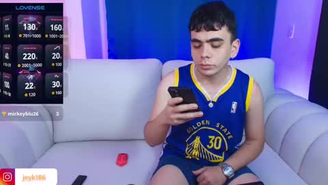 Snapshot of jey_keler chatting on 24, 11, 2025 jey keler online show from 24, 11, 2025