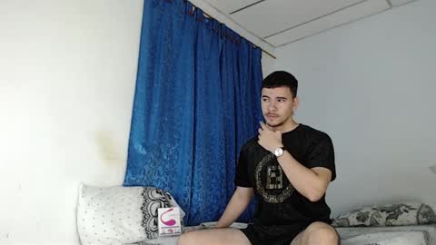 Snapshot of jeycob_happy97 chatting on 18, 1, 2025 Juan David online show from 18, 1, 2025