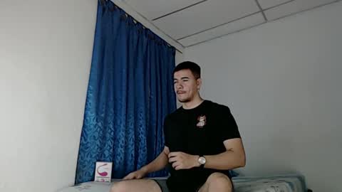 Snapshot of jeycob_happy97 chatting on 19, 2, 2025 Juan David online show from 19, 2, 2025