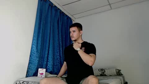 Snapshot of jeycob_happy97 chatting on 7, 3, 2025 Juan David online show from 7, 3, 2025