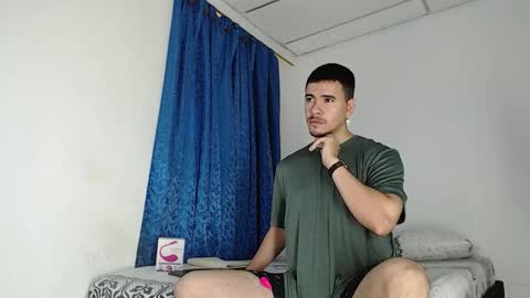 Snapshot of jeycob_happy97 chatting on 13, 9, 2025 Juan David online show from 13, 9, 2025