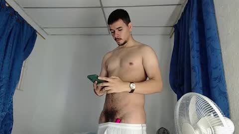 Snapshot of jeycob_happy97 chatting on 3, 12, 2025 Juan David online show from 3, 12, 2025