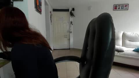 Snapshot of jezabel_purple chatting on 4, 5, 2026 Camila online show from 4, 5, 2026