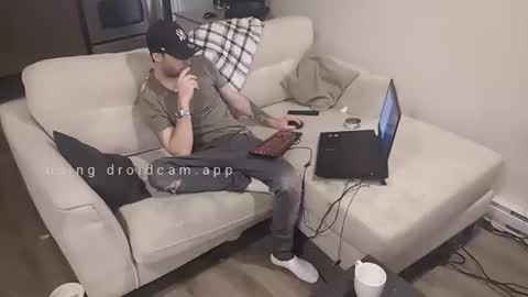 Snapshot of jf12334 chatting on 3, 12, 2025 NedeledeN online show from 3, 12, 2025