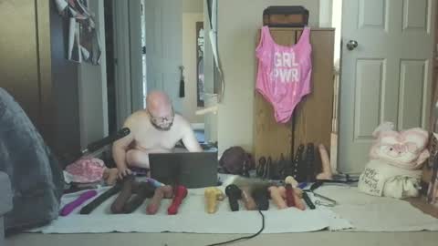 Snapshot of jghosty69 chatting on 10, 3, 2025 Nasty Cumslut online show from 10, 3, 2025