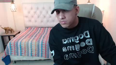 Snapshot of jheidertwink chatting on 20, 12, 2024 Jheider R. online show from 20, 12, 2024