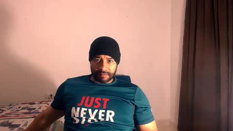 En moreno online show from 21, 11, 2025