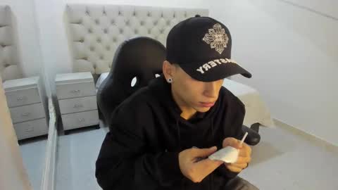 jhoanleandro online show from 1, 12, 2025