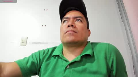 Snapshot of jhonatan_morales_s chatting on 19, 4, 2026 jhonatan_morales_s online show from 19, 4, 2026
