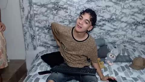 jhonay__cute online show from 24, 3, 2026