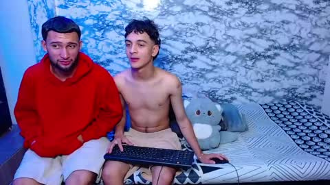 jhonay__cute online show from 16, 4, 2026