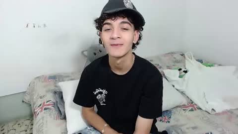 jhonay__cute online show from 4, 8, 2026