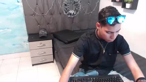 Jhonny online show from 14, 1, 2025