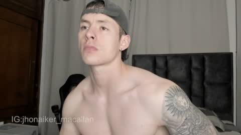 Snapshot of jhonny_macallan chatting on 1, 7, 2026 Jhonaiker online show from 1, 7, 2026