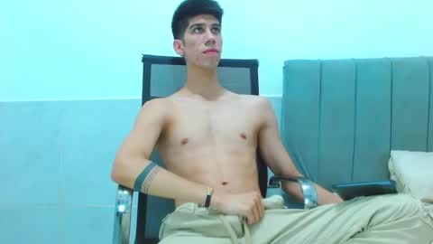 jhony_sex3 online show from 5, 2, 2026