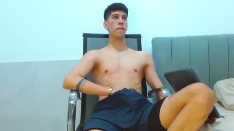 Snapshot of jhony_sex3 chatting on 15, 5, 2026 jhony_sex3 online show from 15, 5, 2026