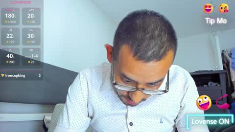 Jhony Alzate online show from 30, 1, 2025