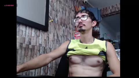 jhosuamoore2 online show from 8, 7, 2026