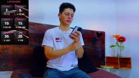 Snapshot of jhosuavega chatting on 12, 9, 2025 jhosuavega online show from 12, 9, 2025